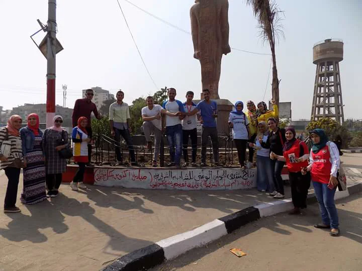 فريق نتاج الحوار الوطنى للشباب بالشرقية فى جامعة الزقازيق