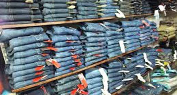 ضبط صاحب مصنع ملابس وبحوزته 150 بنطلون «جينز» ببلبيس
