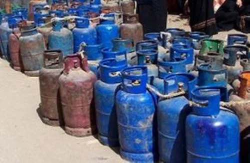 مباحث التموين بالشرقية تضبط مديرة مستودع غاز لتصرفها فى 261 إسطوانة بوتاجاز