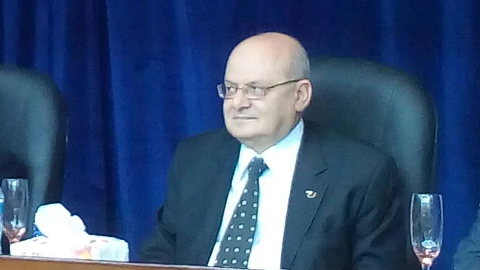 بالصور.. طلاب التعليم المفتوح يقاضون جامعة الزقازيق