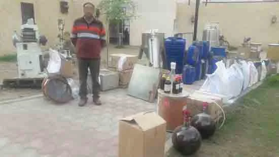 بالصور.. ضبط نصف مليون قرص مخدر داخل مزرعة دواجن بأبو حماد تم تحويلها لمصنع مخدرات