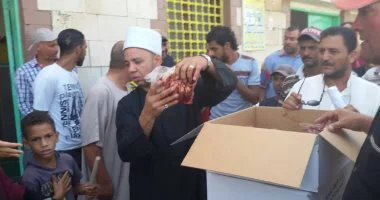 توزيع 1000 كيلو لحوم و3000 قطعة ملابس على الأسر الأكثر إحتياجاً بالشرقية