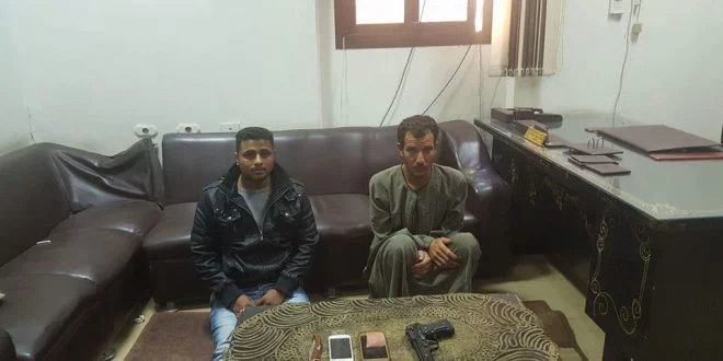 القبض على عاطلين وبحوزتهما سلاح نارى و«مطواة» بالزقازيق