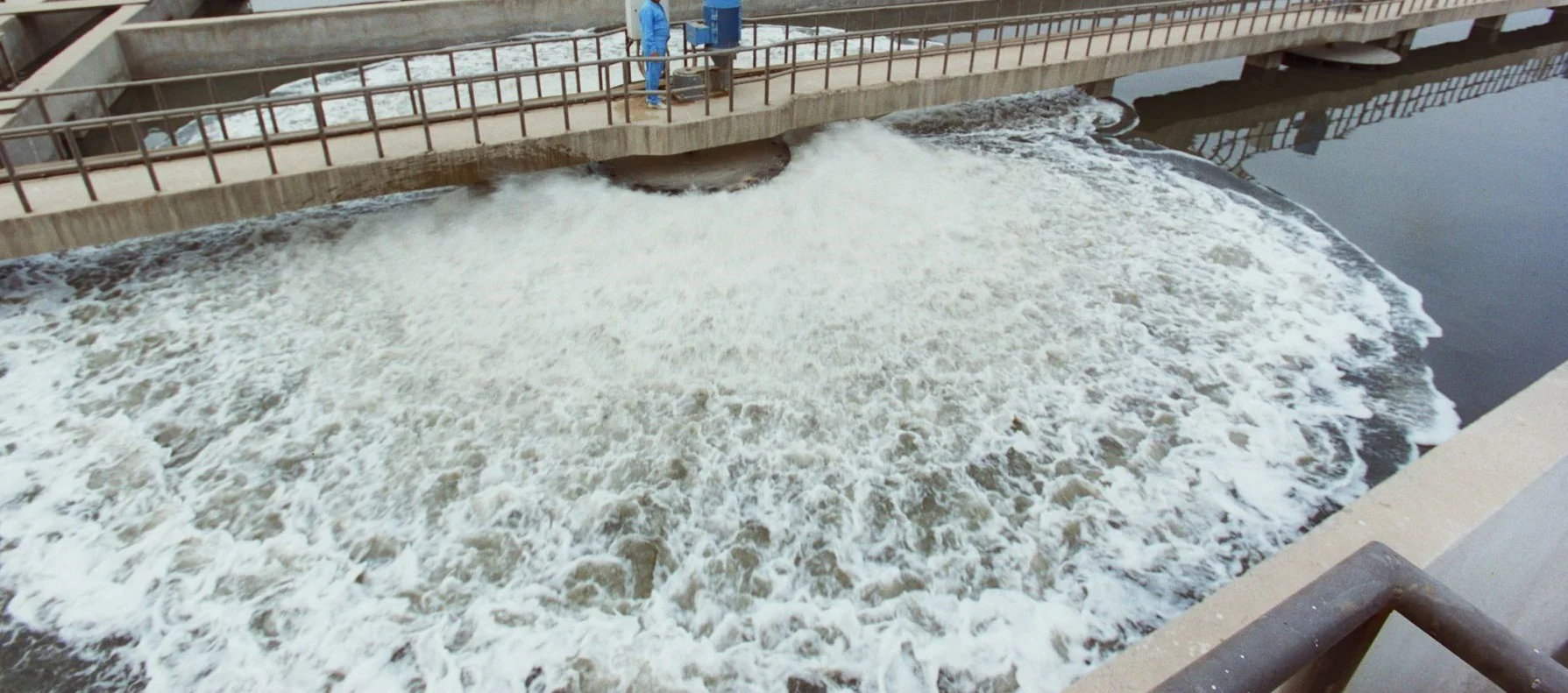 انفجار «تنك الكلور» بمحطة مياه بمنيا القمح وإصابة العمال والأهالي بالإختناق