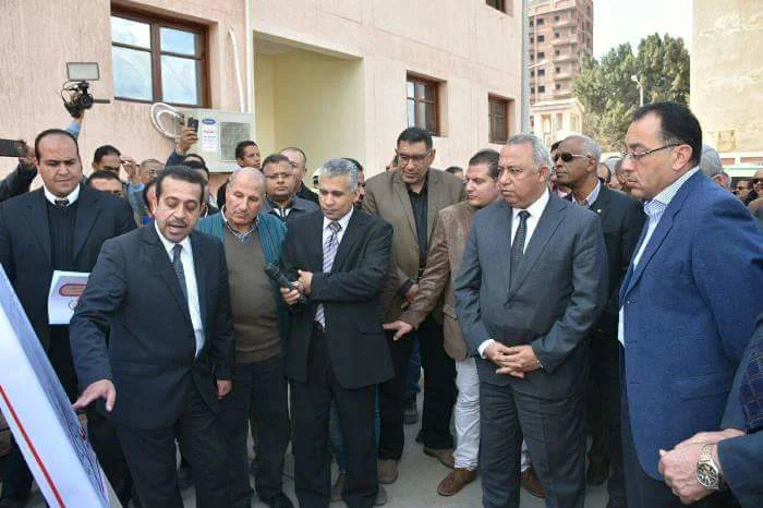 بالصور | وزير الإسكان ومحافظ الشرقية يتفقدان مشروع صوامع ههيا بسعة تخزينية 60 ألف طن