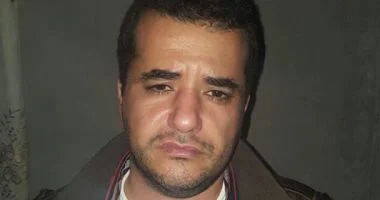 إحالة العامل المتهم بذبح زوجته وطفليه وتمزيق أجسادهم بالشرقية للجنايات فى أبو حماد