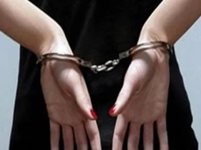 رغم التصالح.. حبس زوجة الأب المتهمة بتعذيب طلفتين فى الشرقية 3 سنوات